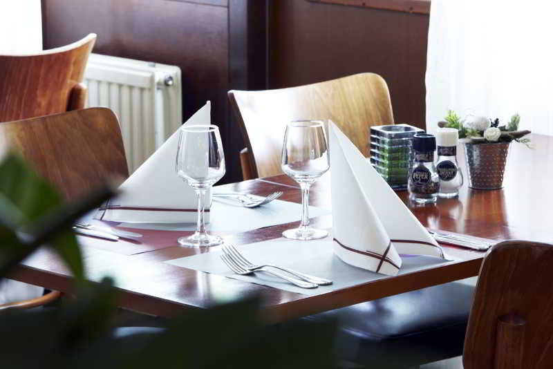 Campanile Hotel & Restaurant Arnhem - Зевенар Екстер'єр фото